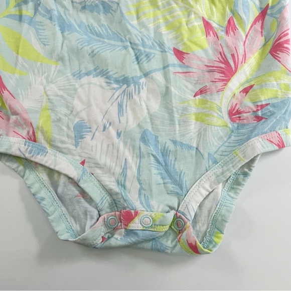 Carters • Floral Baby Onesie with Lace Detail - Picture 3 of 4